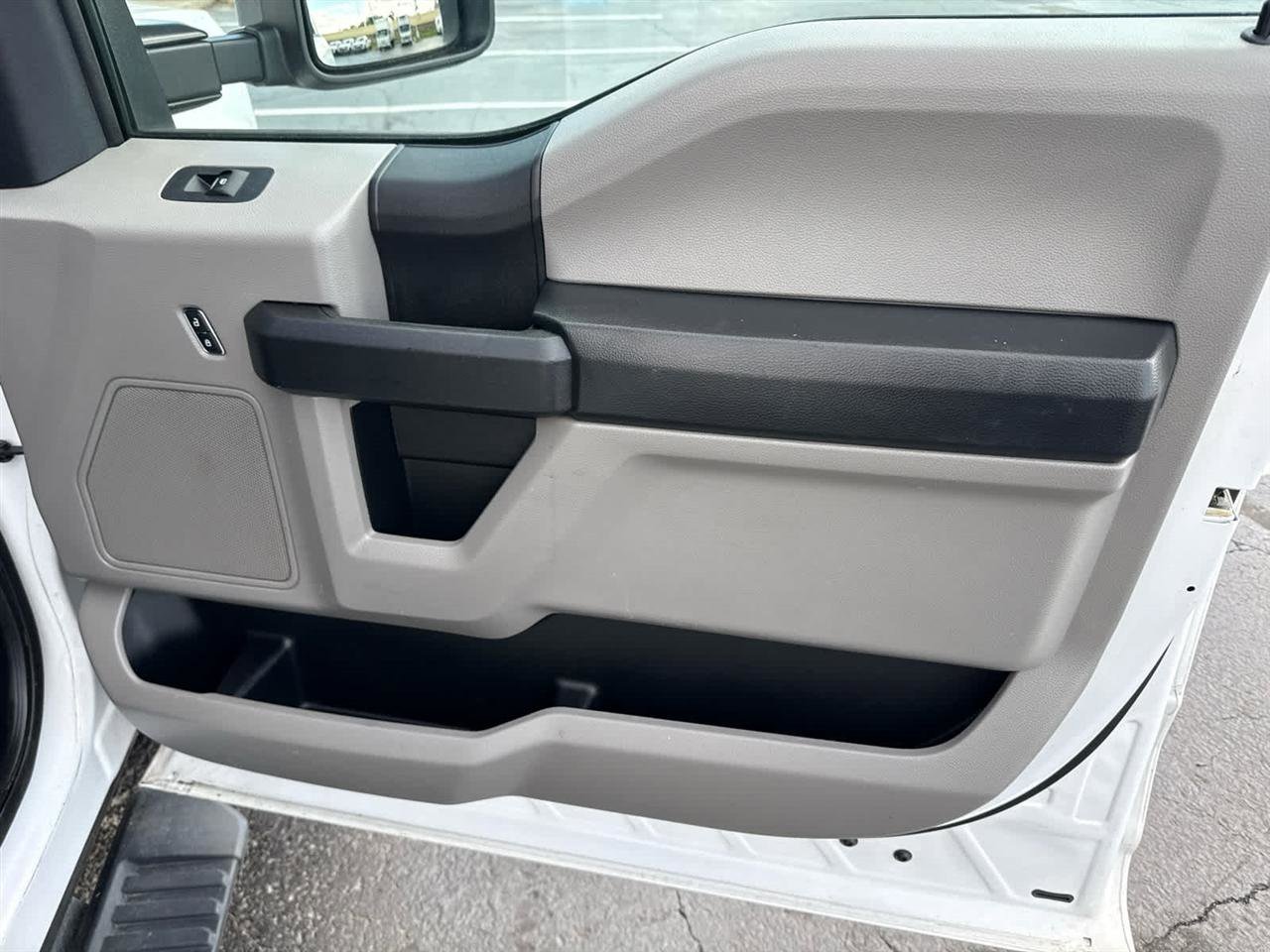 Used 2018 Ford F250 XL w/ Power Equipment Group RWD image 21