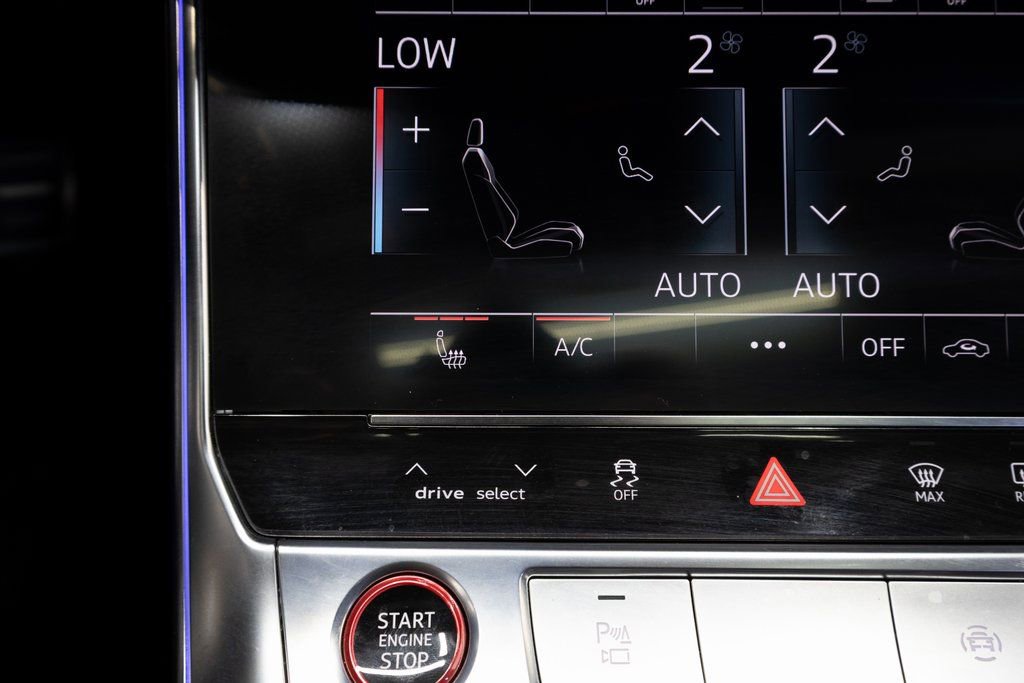 Used 2022 Audi S6 Prestige w/ Prestige Package image 35