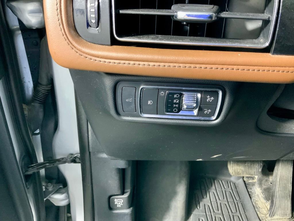 Used 2020 Lincoln Aviator Reserve w/ Equipment Group 202A AWD/4WD image 19