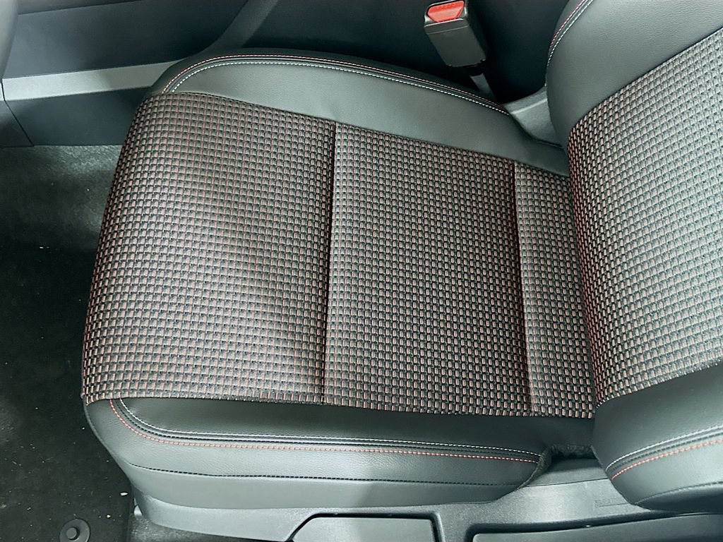 New 2026 Nissan Kicks SR w/ SR Premium Package FWD image 26