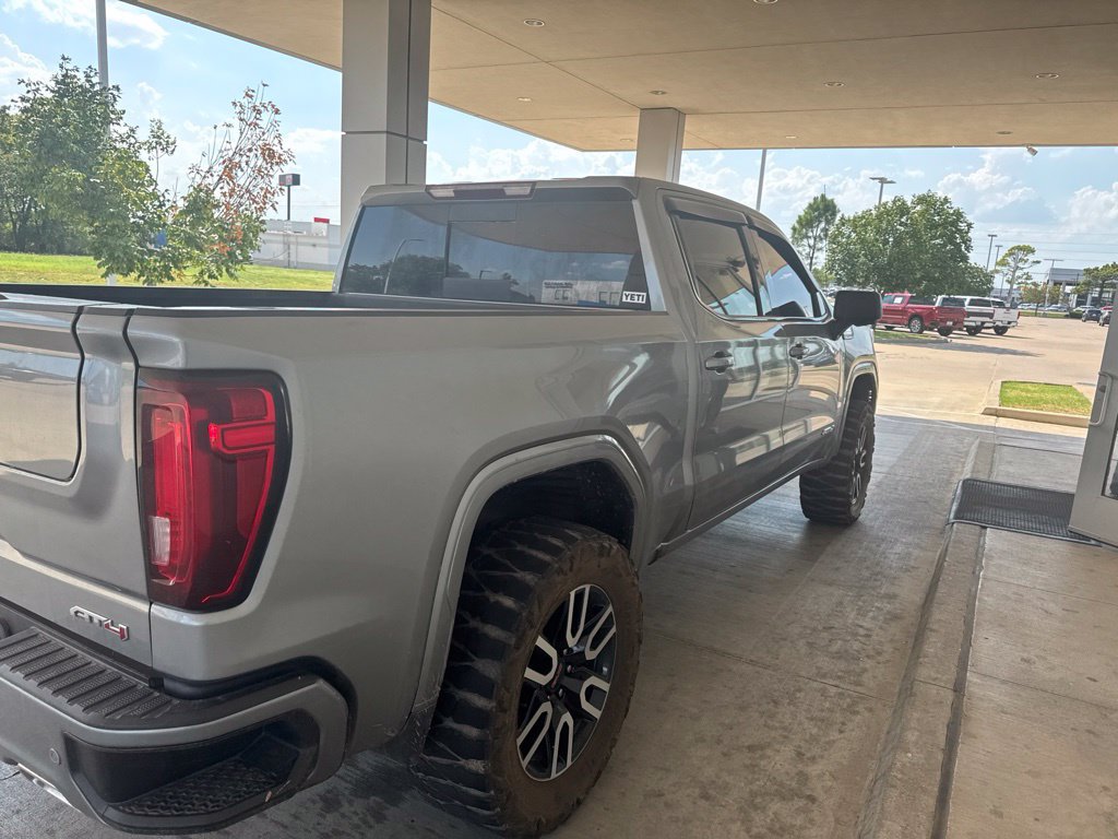 Used 2023 GMC Sierra 1500 AT4 w/ AT4 Premium Package AWD/4WD image 6