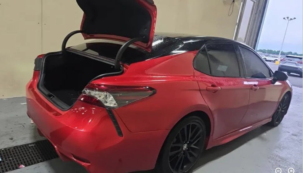 Used 2022 Toyota Camry XSE w/ Cold Weather Package FWD image 3