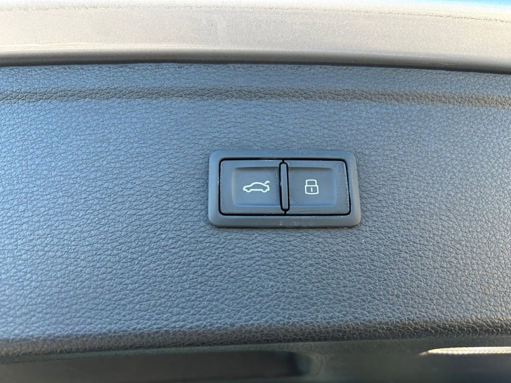 Used 2023 Audi Q5 2.0T Premium Plus w/ Premium Plus Package image 29