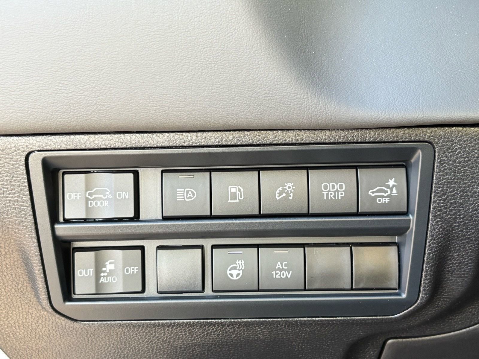 Certified 2026 Toyota Sequoia Capstone w/ Tow Technology Package image 31