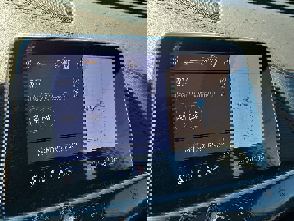 Used 2020 Cadillac CT4 V w/ Climate Package image 26