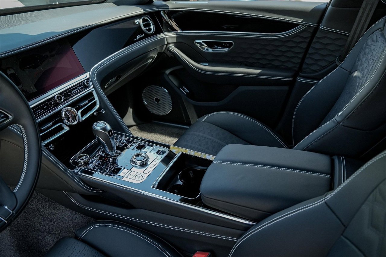 New 2025 Bentley Flying Spur Plug-In Hybrid image 22