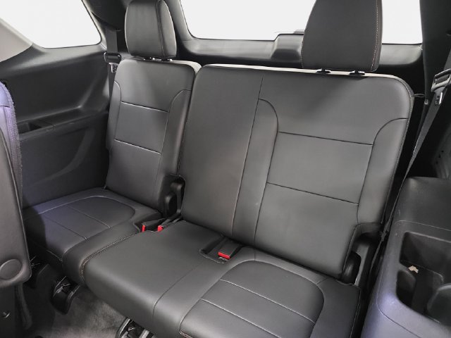 Used 2020 Chevrolet Traverse RS w/ LPO, Floor Liner Package AWD/4WD image 37