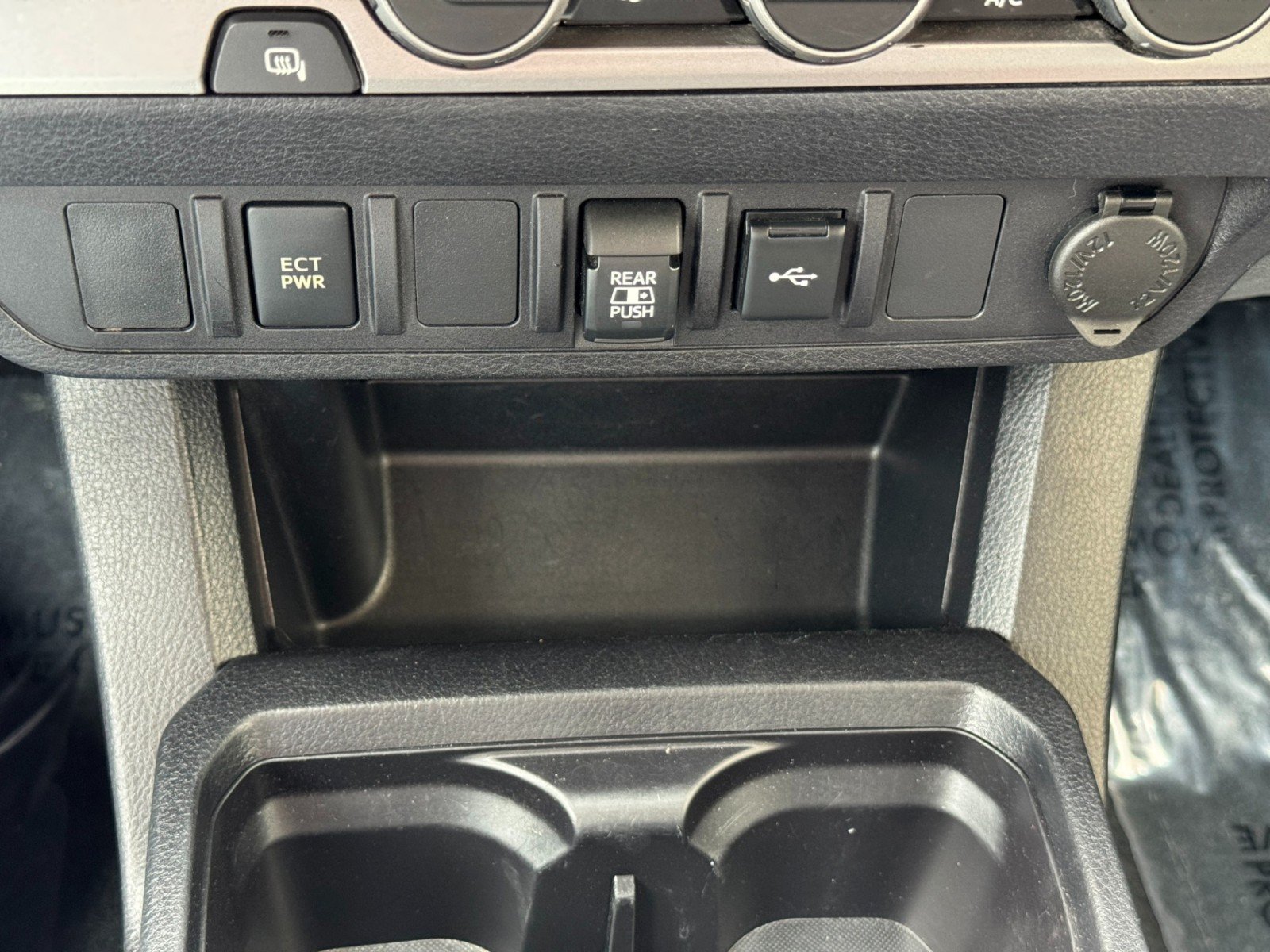 Used 2022 Toyota Tacoma SR5 RWD image 25
