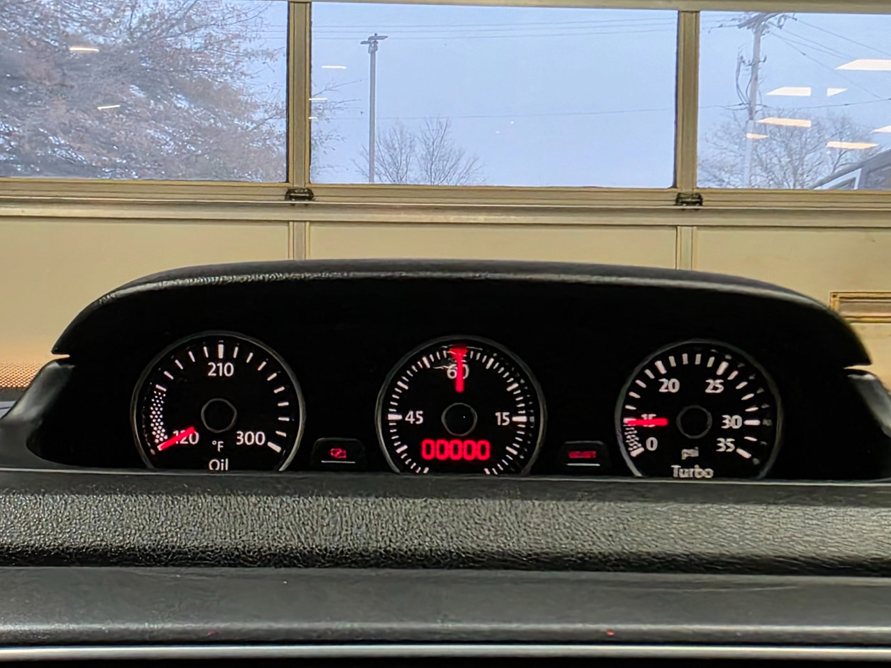 Used 2013 Volkswagen Beetle TDI image 36