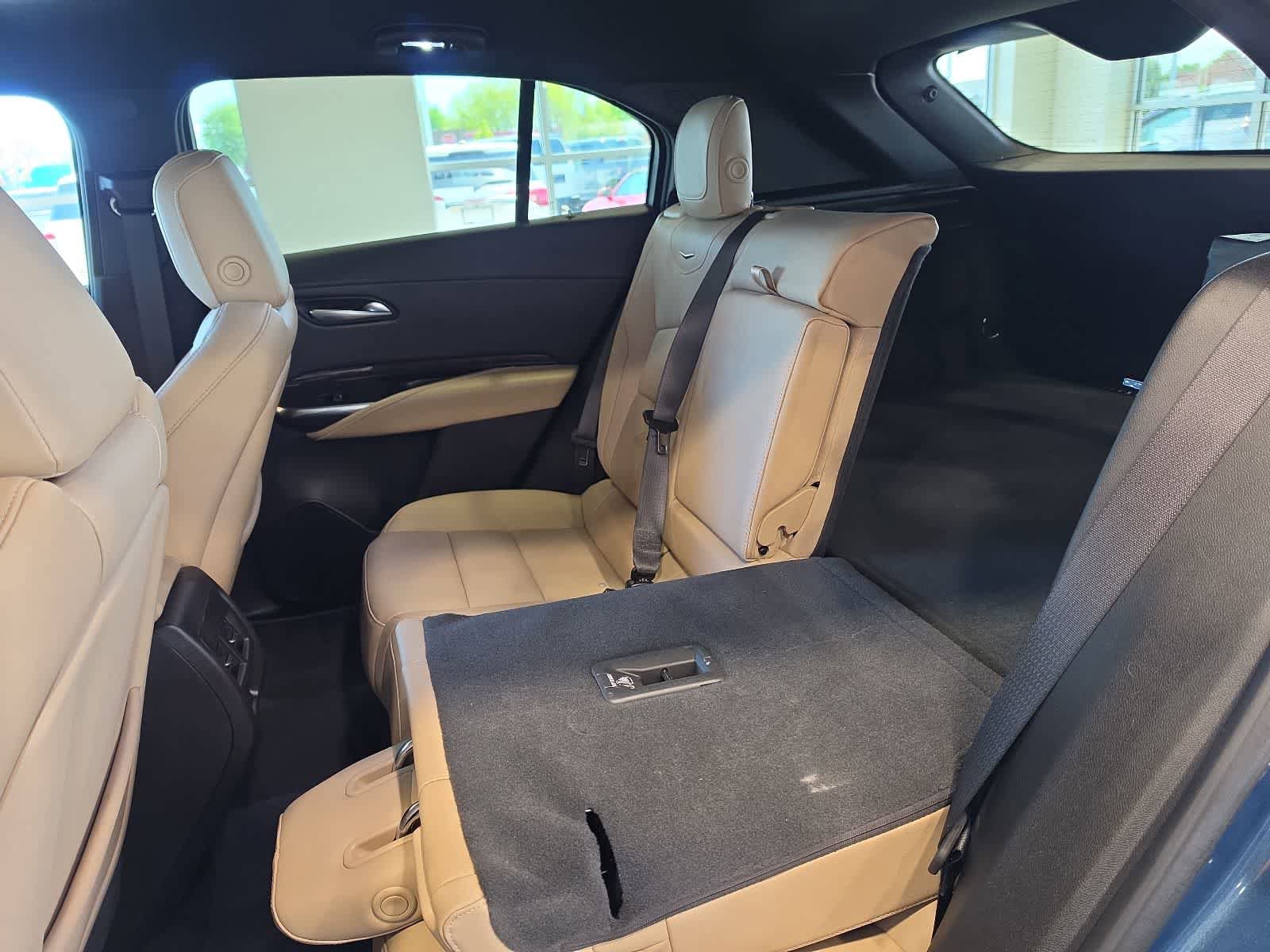 Used 2025 Cadillac XT4 Premium Luxury w/ Cold Weather Package AWD/4WD image 29