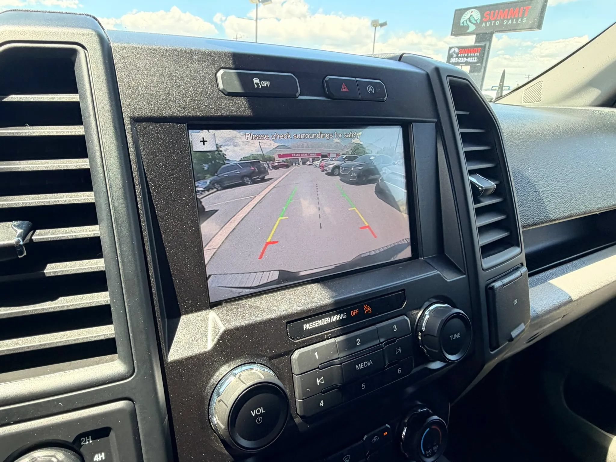 Used 2019 Ford F150 XL w/ Equipment Group 101A Mid AWD/4WD image 18