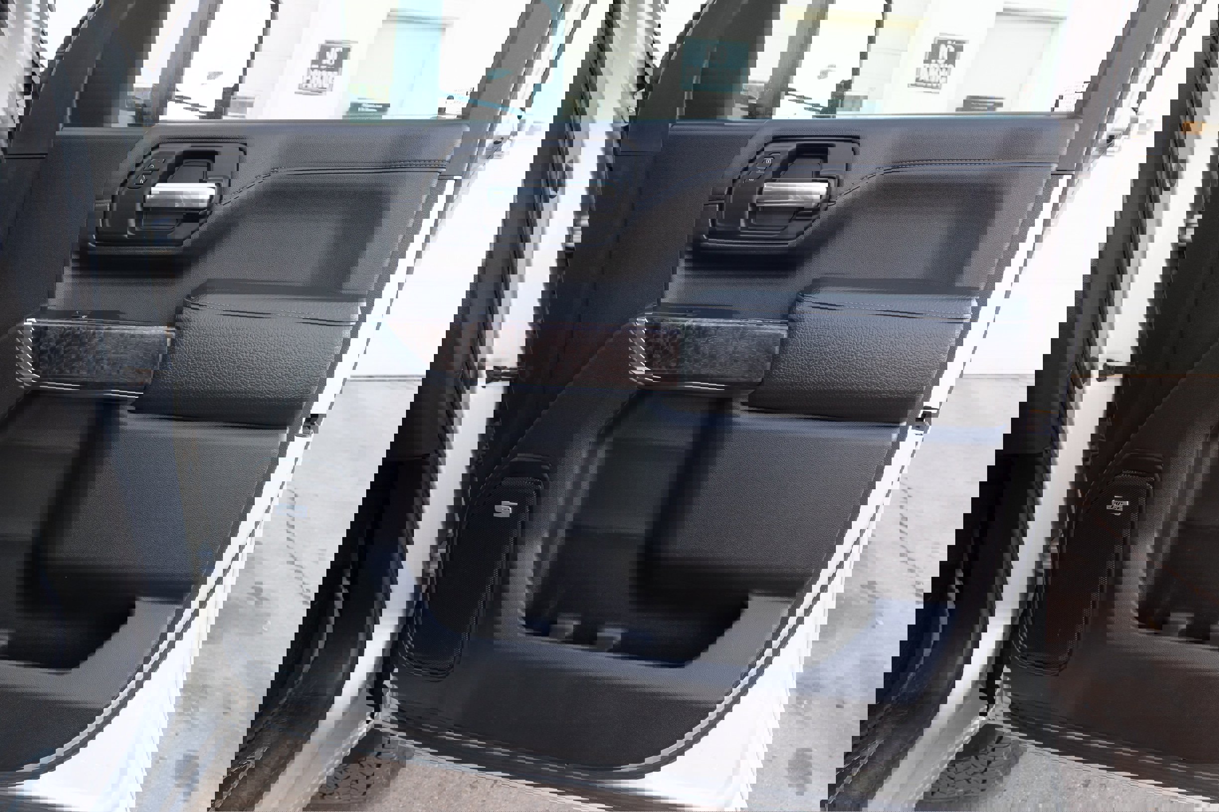 Used 2020 GMC Sierra 2500 Denali w/ Denali Ultimate Package image 17