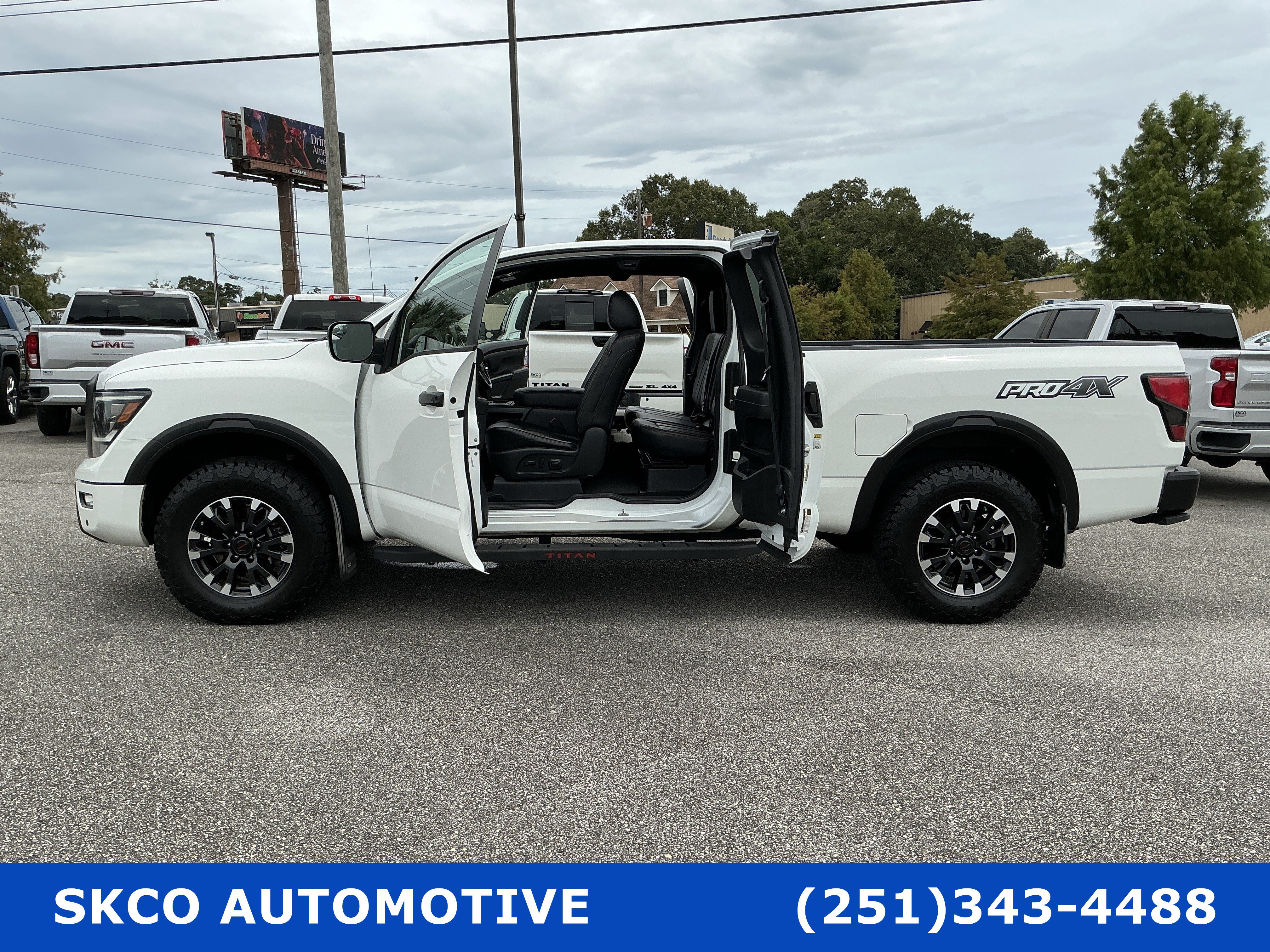 Used 2020 Nissan Titan PRO-4X w/ Pro-4x Convenience Package AWD/4WD image 33