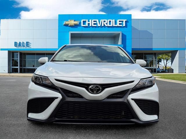 Used 2021 Toyota Camry SE w/ Convenience Package FWD image 8