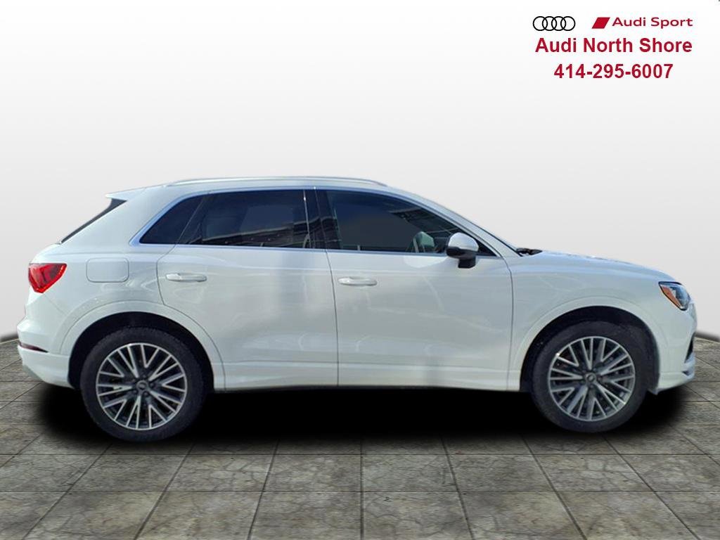 Used 2021 Audi Q3 2.0T Premium w/ 19" Wheel Package image 2