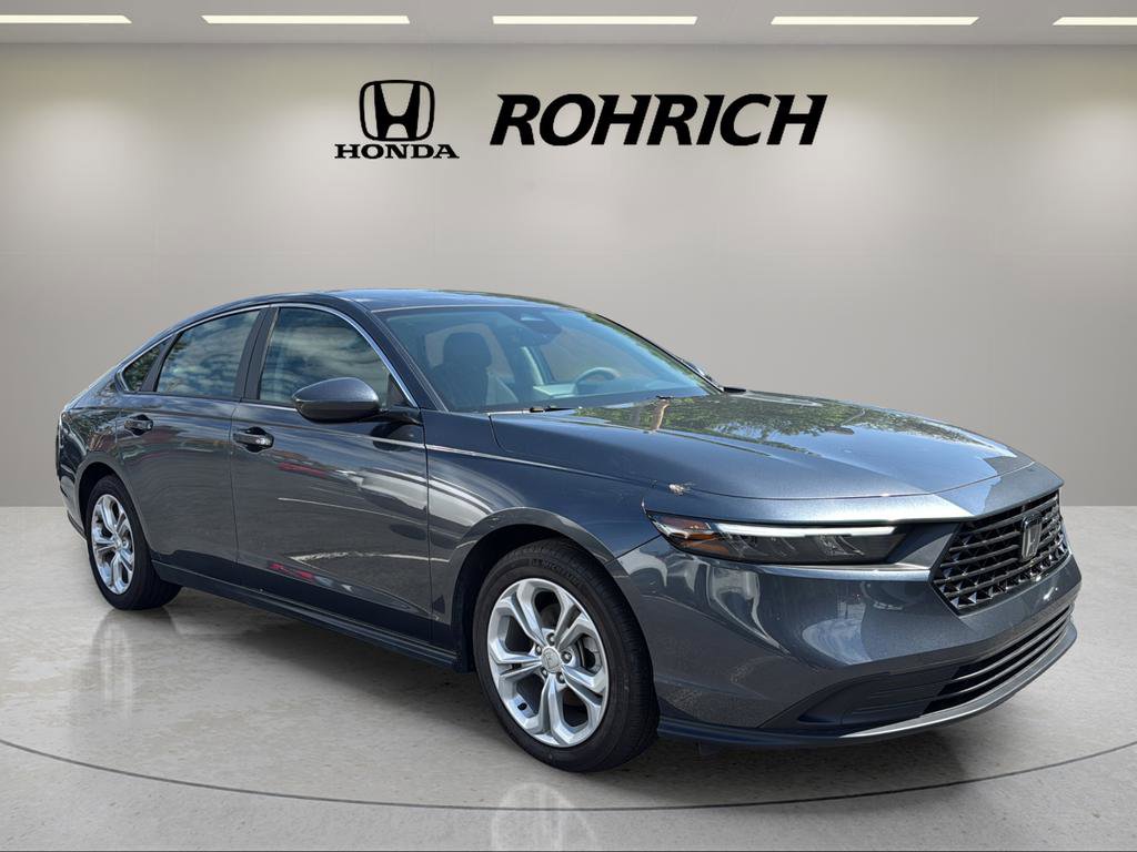 Used 2025 Honda Accord LX image 4