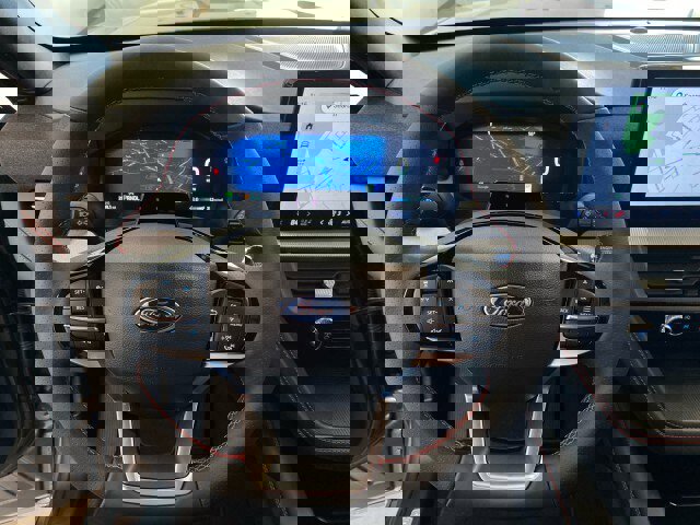 Used 2025 Ford Explorer ST-Line image 19