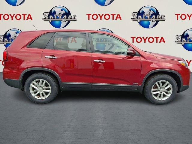 Used 2015 Kia Sorento LX image 8