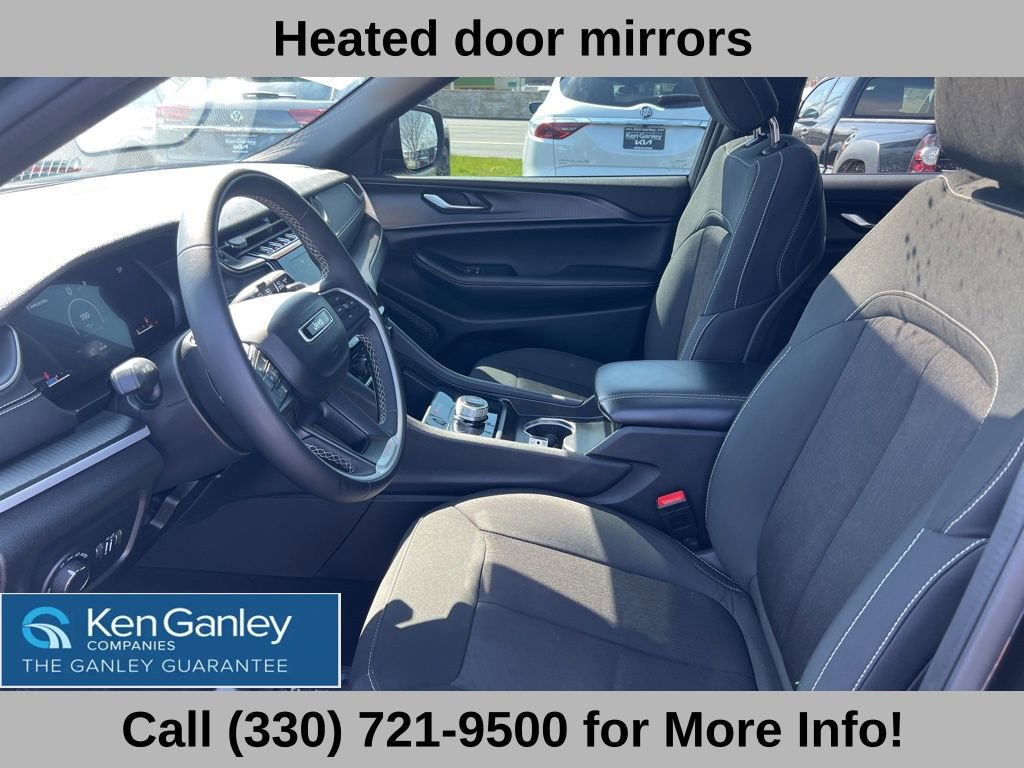 Used 2024 Jeep Grand Cherokee L Laredo image 41