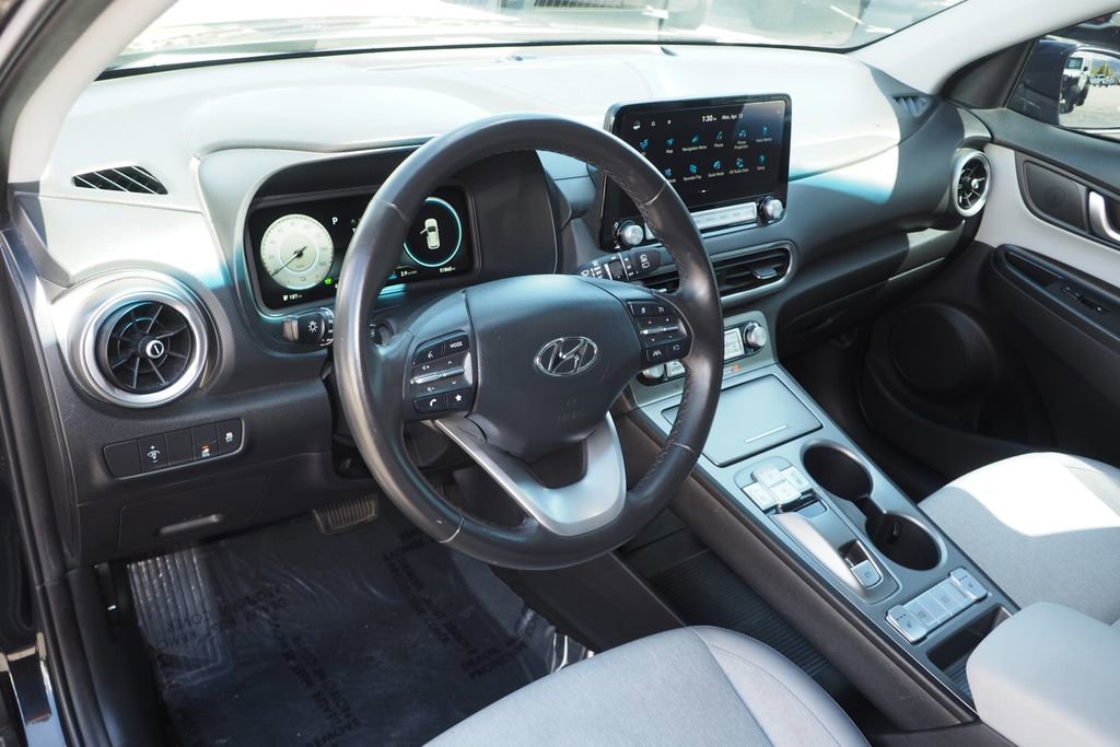 Used 2023 Hyundai Kona SEL image 14