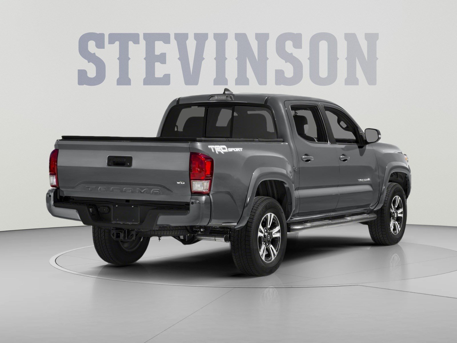 Used 2018 Toyota Tacoma TRD Sport AWD/4WD image 2