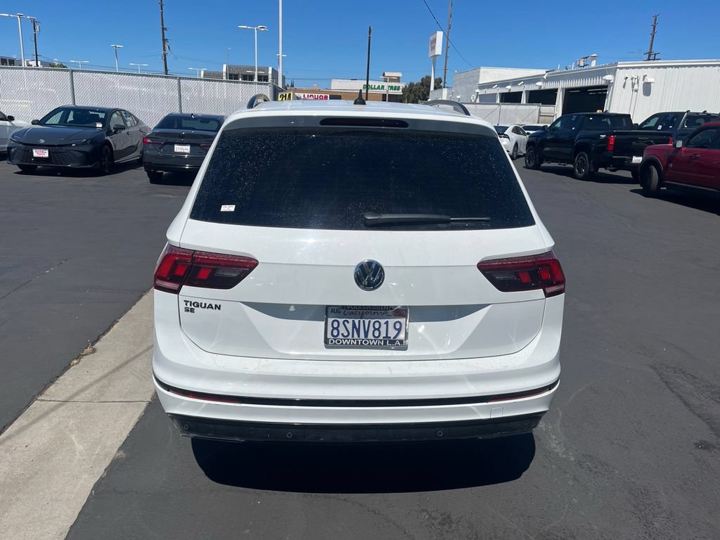 Used 2020 Volkswagen Tiguan SE R-Line FWD image 5