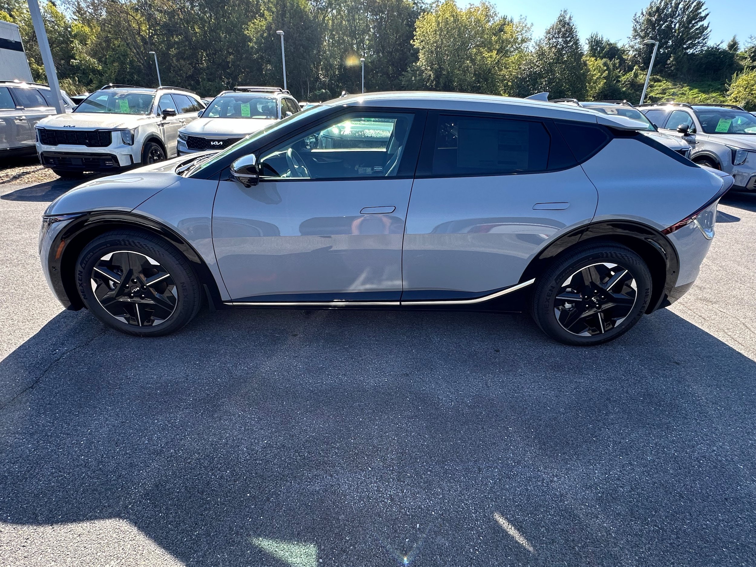 New 2026 Kia EV6 Wind AWD/4WD image 8