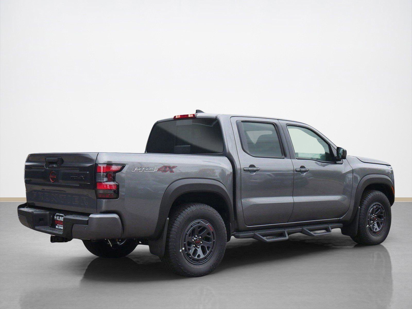 New 2026 Nissan Frontier PRO-4X w/ Pro-4x Convenience Package image 2