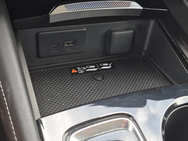 Used 2024 Buick Envision Preferred AWD/4WD image 38