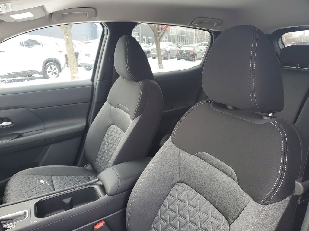 New 2026 Nissan Kicks SV w/ Cold Weather Package AWD/4WD image 10