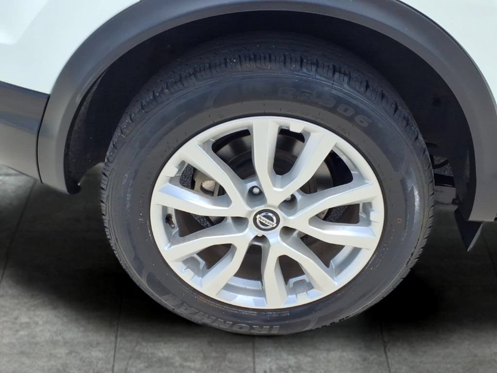 Used 2021 Nissan Rogue Sport S FWD image 9