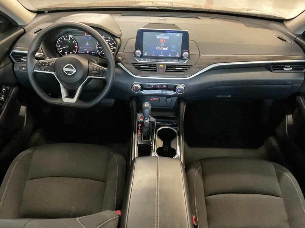 Used 2023 Nissan Altima 2.5 SV FWD image 16