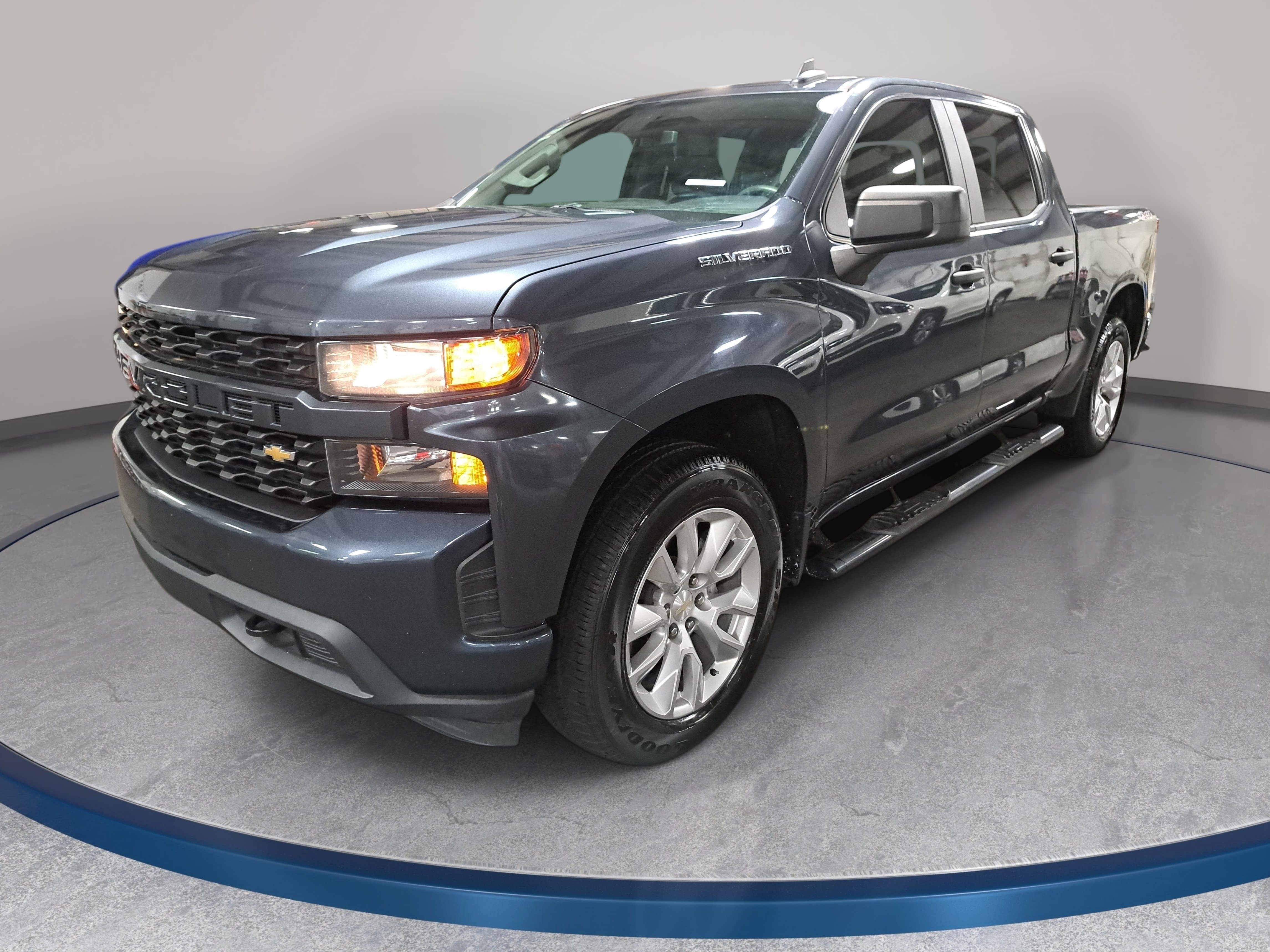 Used 2022 Chevrolet Silverado 1500 Custom w/ Safety Confidence Package