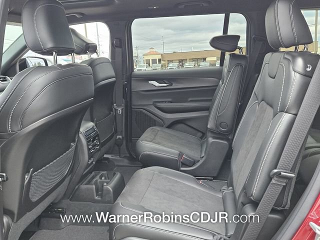 New 2025 Jeep Grand Cherokee L Altitude RWD image 6