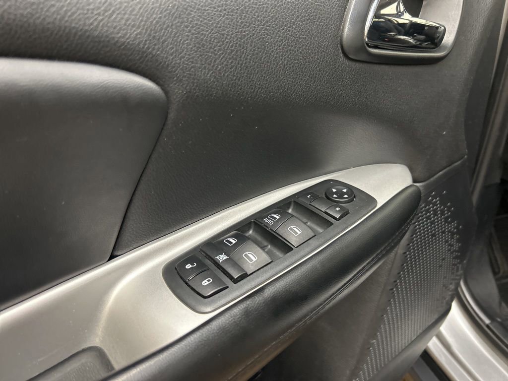 Used 2020 Dodge Journey SE w/ Blacktop Package image 27