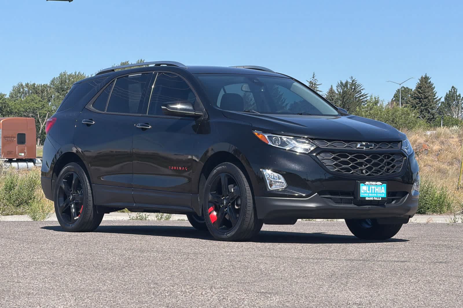 Used 2020 Chevrolet Equinox Premier w/ Premier Redline Edition AWD/4WD image 9