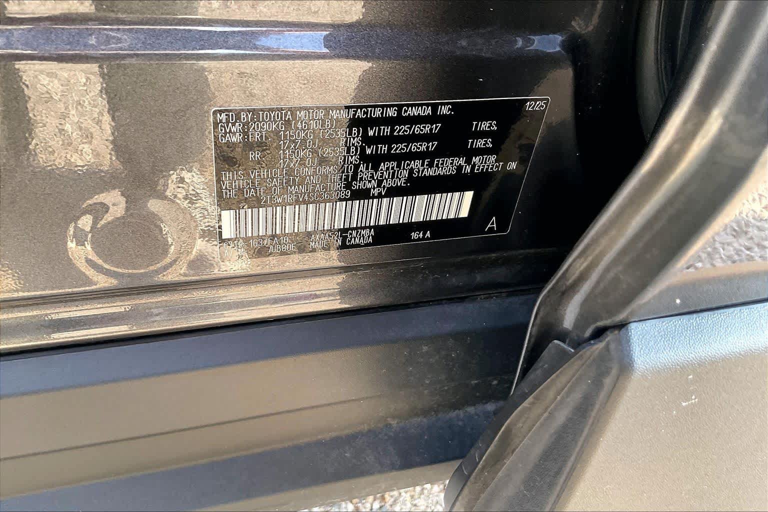 Used 2025 Toyota RAV4 XLE FWD image 34