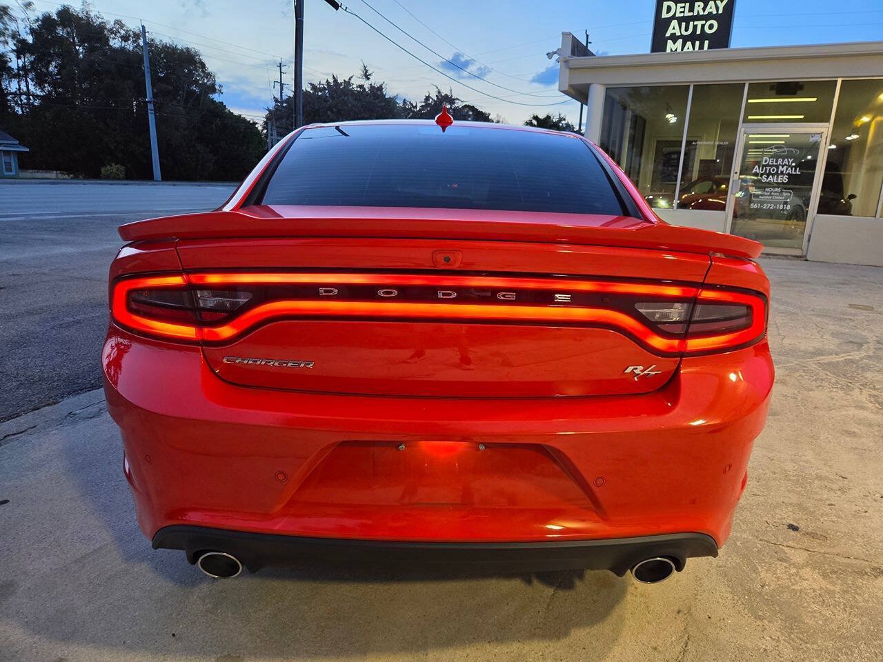 Used 2023 Dodge Charger R/T RWD image 7