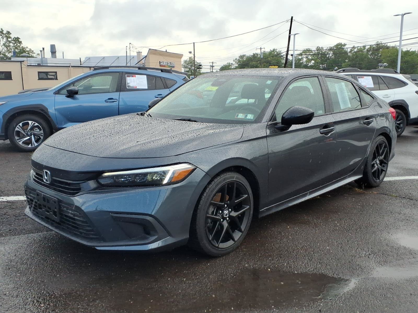 Used 2023 Honda Civic Sport image 8