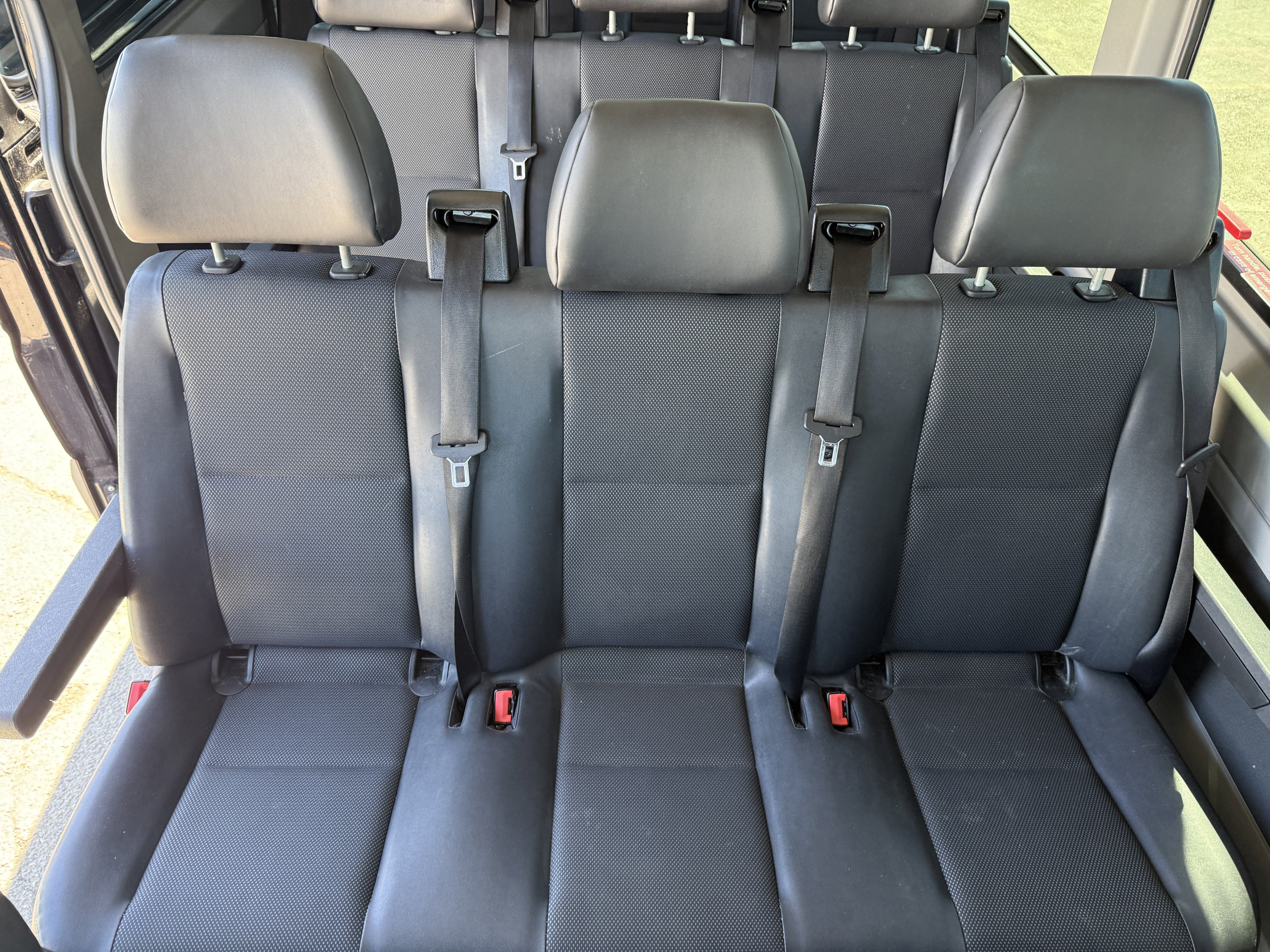 Used 2016 Mercedes-Benz Sprinter 2500 image 21