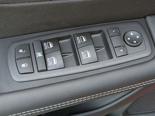 New 2026 Chrysler Pacifica Select FWD image 11