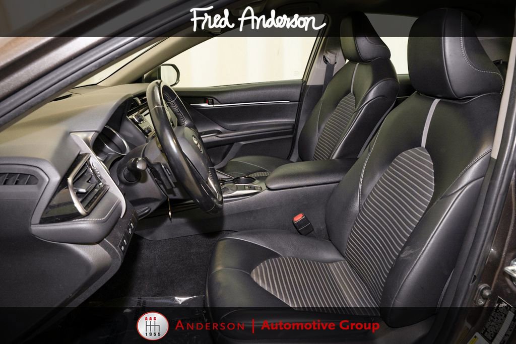 Used 2020 Toyota Camry SE AWD/4WD image 9