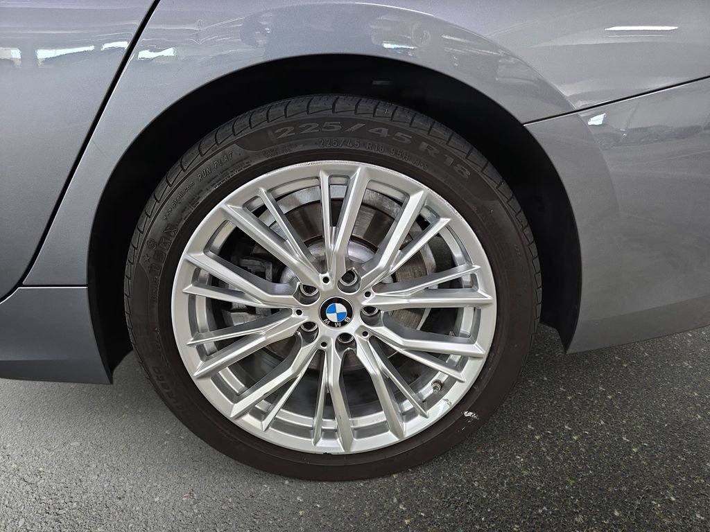 Certified 2023 BMW 330i Sedan w/ Convenience Package RWD image 31