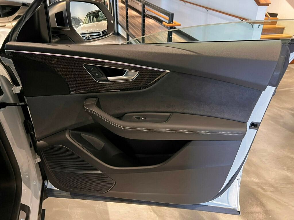 Used 2023 Audi SQ8 Premium Plus w/ Executive Package image 27