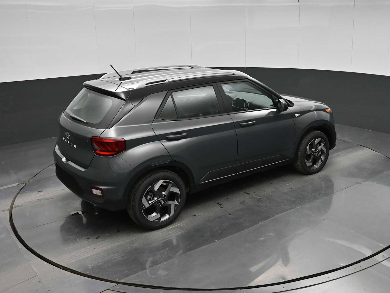 New 2026 Hyundai Venue SEL FWD image 29