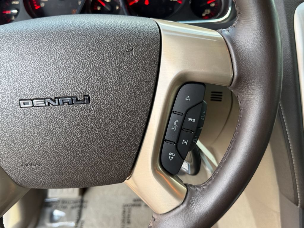 Used 2016 GMC Acadia Denali AWD/4WD image 19