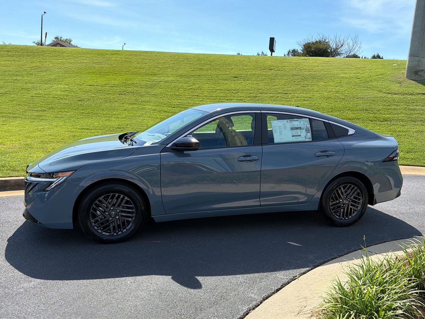 New 2026 Nissan Sentra SV w/ SV Convenience Package FWD image 3