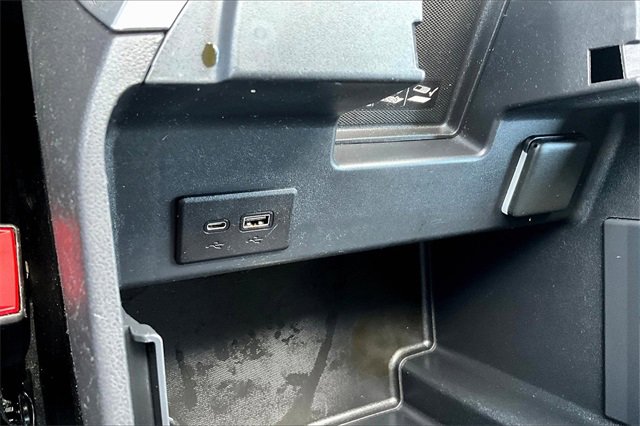 Used 2023 Chevrolet Silverado 1500 RST image 17