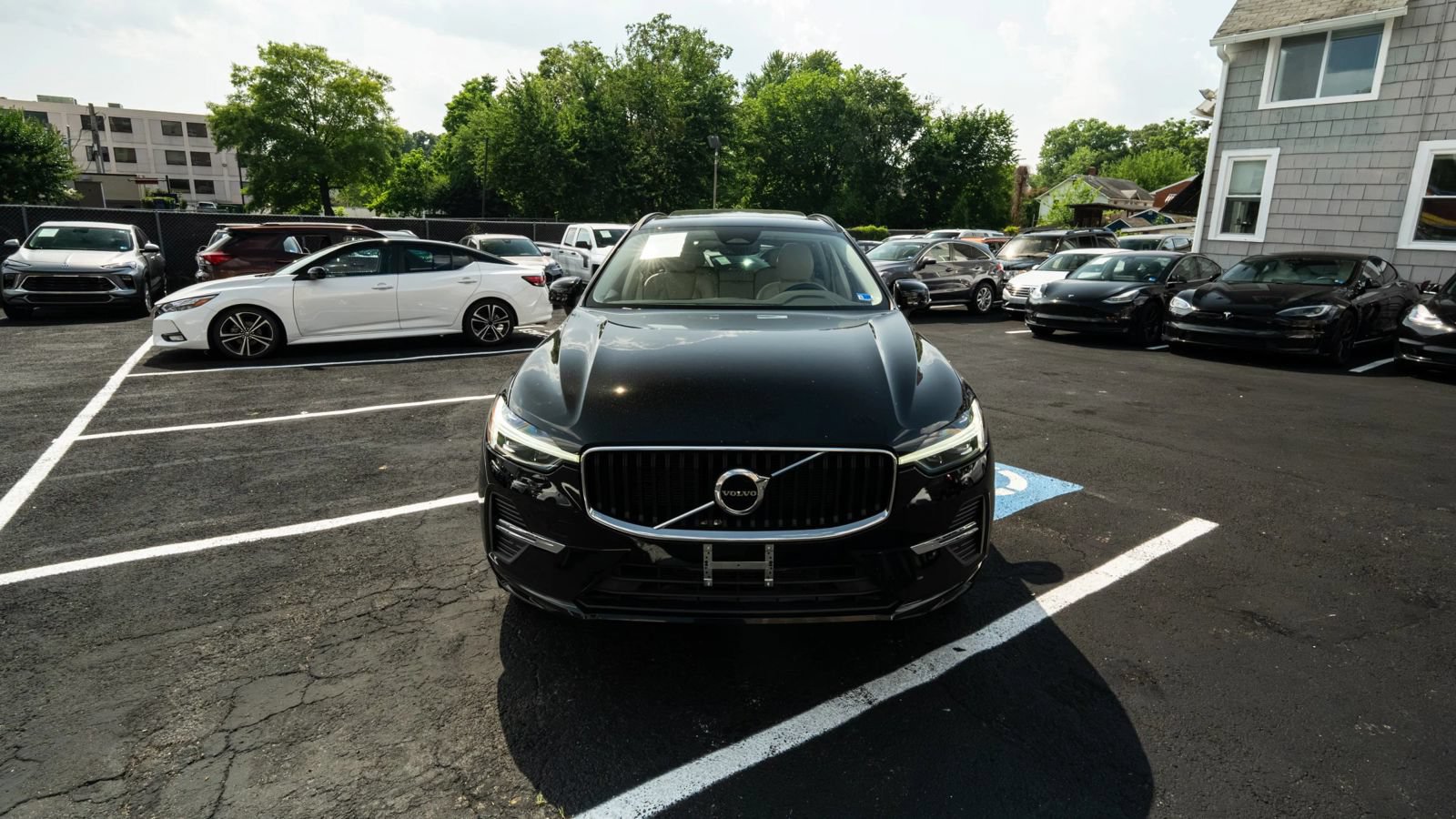 Used 2022 Volvo XC60 B5 Momentum AWD/4WD image 8