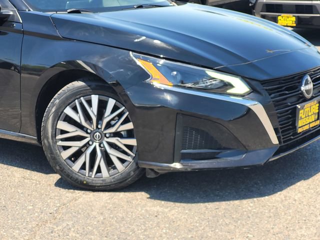 Certified 2023 Nissan Altima 2.5 SV FWD image 9